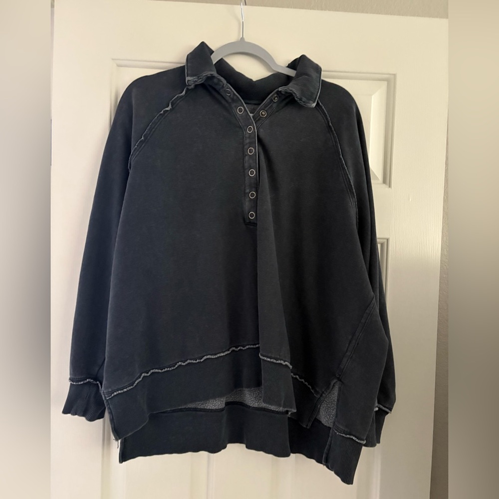 American Eagle Outfitters Black Oversized Button-Collar Sweatshirt